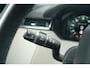 Land Rover Range Rover Velar 300D 3.0 V6 D300 R-Dynamic R-Dynamic Luchtvering stoelen electrisch bedienbaar L-memory private-glas HUD electrische achterklep zwarte-dakhemel PDC v+a Matrix-verlichting ACC 20"-lmv keyless acces/start Pano-dak 360-camera Digi-cockpit stoel/stuurverwarming Meridian-soundsystem