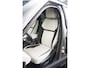 Land Rover Range Rover Velar 300D 3.0 V6 D300 R-Dynamic R-Dynamic Luchtvering stoelen electrisch bedienbaar L-memory private-glas HUD electrische achterklep zwarte-dakhemel PDC v+a Matrix-verlichting ACC 20"-lmv keyless acces/start Pano-dak 360-camera Digi-cockpit stoel/stuurverwarming Meridian-soundsystem
