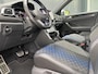 Volkswagen T-Roc R AKRA PANO SFEER CARPLAY CAMERA DIGITAAL COCKPIT LANE ASSIST ACC BLUETOOTH NAVI SPORTMODE DEALER ONDERHOUDEN