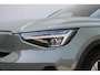 Volvo XC40 Recharge Pro Adaptieve Cruise Control met Pilot Assist | Panoramisch schuif/kanteldak | Premium audio by Harman Kardon | 360 Parkeercamera | Elek. voorstoelen met geheugen | Verwarmbare voorstoelen + stuurwiel |