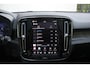 Volvo XC40 Recharge Pro Adaptieve Cruise Control met Pilot Assist | Panoramisch schuif/kanteldak | Premium audio by Harman Kardon | 360 Parkeercamera | Elek. voorstoelen met geheugen | Verwarmbare voorstoelen + stuurwiel |