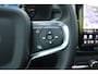 Volvo XC40 Recharge Pro Adaptieve Cruise Control met Pilot Assist | Panoramisch schuif/kanteldak | Premium audio by Harman Kardon | 360 Parkeercamera | Elek. voorstoelen met geheugen | Verwarmbare voorstoelen + stuurwiel |