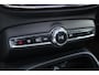 Volvo XC40 Recharge Pro Adaptieve Cruise Control met Pilot Assist | Panoramisch schuif/kanteldak | Premium audio by Harman Kardon | 360 Parkeercamera | Elek. voorstoelen met geheugen | Verwarmbare voorstoelen + stuurwiel |