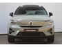 Volvo XC40 Recharge Pro Adaptieve Cruise Control met Pilot Assist | Panoramisch schuif/kanteldak | Premium audio by Harman Kardon | 360 Parkeercamera | Elek. voorstoelen met geheugen | Verwarmbare voorstoelen + stuurwiel |