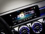 Mercedes-Benz A-klasse 180 AMG Line (SFEERVERLICHTING, STOELVERWARMING, PANO, APPLE CARPLAY/ANDROID AUTO, MULTIFUNCTIONEEL STUUR)