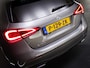 Mercedes-Benz A-klasse 180 AMG Line (SFEERVERLICHTING, STOELVERWARMING, PANO, APPLE CARPLAY/ANDROID AUTO, MULTIFUNCTIONEEL STUUR)