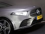 Mercedes-Benz A-klasse 180 AMG Line (SFEERVERLICHTING, STOELVERWARMING, PANO, APPLE CARPLAY/ANDROID AUTO, MULTIFUNCTIONEEL STUUR)