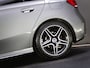 Mercedes-Benz A-klasse 180 AMG Line (SFEERVERLICHTING, STOELVERWARMING, PANO, APPLE CARPLAY/ANDROID AUTO, MULTIFUNCTIONEEL STUUR)