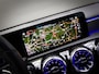 Mercedes-Benz A-klasse 180 AMG Line (SFEERVERLICHTING, STOELVERWARMING, PANO, APPLE CARPLAY/ANDROID AUTO, MULTIFUNCTIONEEL STUUR)