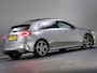 Mercedes-Benz A-klasse 180 AMG Line (SFEERVERLICHTING, STOELVERWARMING, PANO, APPLE CARPLAY/ANDROID AUTO, MULTIFUNCTIONEEL STUUR)