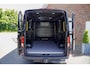 Volkswagen Crafter 2.0 TDI 140 pk DSG Aut. L3H2 nwe Model, Navi LED Koplampen, 270 Graden Deuren, PDC V+A, BPM vrij, 3-Zits