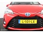 Toyota Yaris 1.5 Hybrid Design | Automaat | Lichtmetaal | Cruise controle | achteruitrij camera | Clima