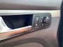 Volkswagen Touran 1.2 TSI Trendl.BlueM APK 12-26 Dorpel schade BJ 2012 !!!