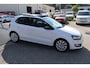 Volkswagen Polo 1.2 TSI Highline Panoramadak/Stoelverwarming/Apple carplay/Airco/Centrale deurvergrendeling/Licht metalen velgen