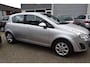 Opel Corsa 1.2-16V Design Edition