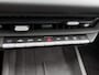 Volkswagen ID.3 Neo Style 58 kWh 190 PK | Steunhaak voor fietsendrager, afneembaar | Panoramadak | ergoActive Stoelen (Memory/massage) | 360 graden camera | Head-up display | Travel Assist | Apple Carplay | Android Auto |