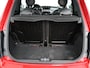 Fiat 500 0.9 TwinAir Lounge Bluetooth, Panoramadak, Buitenspiegels elektrisch verstel- en verwarmbaar, stuur multifunctioneel, Multimedia-voorbereiding. Deze Fiat 500 uit 2013 combineert Italiaans design met moderne techniek. Dankzij de pittige en zuinige 0.9 TwinAir motor rijd je soepel.