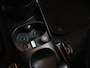 Fiat 500 0.9 TwinAir Lounge Bluetooth, Panoramadak, Buitenspiegels elektrisch verstel- en verwarmbaar, stuur multifunctioneel, Multimedia-voorbereiding. Deze Fiat 500 uit 2013 combineert Italiaans design met moderne techniek. Dankzij de pittige en zuinige 0.9 TwinAir motor rijd je soepel.