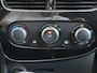 Renault Clio Estate 0.9 TCe Limited ALL-SEASON BANDEN | PARKEERSENSOREN ACHTER | AIRCO | NAVIGATIE |