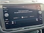 Volkswagen Tiguan 1.5 TSI ACT Comfortline Business / Trekhaak (1.800KG) / Adaptief Cruise Control / 360 Camera / Dakrails / Massage Functie Voorstoelen / Stoel-. Stuur Verwarming / Airco / Navigatie / Bluetooth / Radio /
