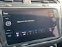 Volkswagen Tiguan 1.5 TSI ACT Comfortline Business / Trekhaak (1.800KG) / Adaptief Cruise Control / 360 Camera / Dakrails / Massage Functie Voorstoelen / Stoel-. Stuur Verwarming / Airco / Navigatie / Bluetooth / Radio /