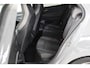 Volkswagen Golf 1.5 eTSI R-Line (2x) DSG | Navigatie | LM '17 | PDC + Camera |  Aut. Airco