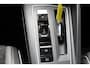 Volkswagen Golf 1.5 eTSI R-Line (2x) DSG | Navigatie | LM '17 | PDC + Camera |  Aut. Airco