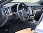 Volvo XC60 2.0 T8 PHEV AWD Ultimate Dark Luchtvering | Massage | Pano | Harman/Kardon | Org. NL