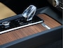 Volvo XC60 2.0 T8 PHEV AWD Ultimate Dark Luchtvering | Massage | Pano | Harman/Kardon | Org. NL