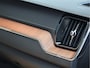Volvo XC60 2.0 T8 PHEV AWD Ultimate Dark Luchtvering | Massage | Pano | Harman/Kardon | Org. NL