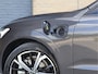 Volvo XC60 2.0 T8 PHEV AWD Ultimate Dark Luchtvering | Massage | Pano | Harman/Kardon | Org. NL