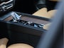 Volvo XC60 2.0 T8 PHEV AWD Ultimate Dark Luchtvering | Massage | Pano | Harman/Kardon | Org. NL
