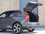 Volvo XC60 2.0 T8 PHEV AWD Ultimate Dark Luchtvering | Massage | Pano | Harman/Kardon | Org. NL