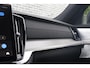 Volvo XC90 2.0 T8 Plug-in hybrid AWD Ultra Bright Exec. Ed. | Geventileerde voorstoelen | Massagefunctie | Luchtvering | 22" lichtmetalen velgen | Stoelverwarming | verwarmd stuurwiel | Elektr. bedienbaar schuif-\-kanteldak | Extra getint glas | Gelamineerde ramen | Bowers & wilkins Audio | Head-up display | Google Services |