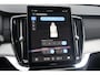 Volvo XC90 2.0 T8 Plug-in hybrid AWD Ultra Bright Exec. Ed. | Geventileerde voorstoelen | Massagefunctie | Luchtvering | 22" lichtmetalen velgen | Stoelverwarming | verwarmd stuurwiel | Elektr. bedienbaar schuif-\-kanteldak | Extra getint glas | Gelamineerde ramen | Bowers & wilkins Audio | Head-up display | Google Services |