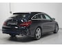 Mercedes-Benz CLA Shooting Brake 180 Business Solution AMG Upgrade Edition NAP Navi Apple Carplay Sroelverwarming Navi Leder/stof
