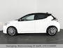 Toyota Yaris 1.5 HYBRIDE BLACK & WHITE GARANTIE TOT 3-2031! . APPLE CARPLAY & ANDRIOD AUTO . ACHTERUITRIJ CAMERA . ADAPTIEVE CRUISE CONTROL .