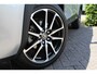 Toyota Yaris Cross 1.5 Hybrid 130pk GR SPORT Bi-Tone | Rijklaar | Trekhaak | JBL | HUD | PDC | Navi | Stoel/Stuur-verwarming | Adap. Cruise