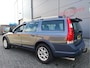 Volvo XC70 2.5 T Summum Trekhaak - Leder - Schuif/Kanteldak - Nieuwe APK - NL auto