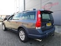 Volvo XC70 2.5 T Summum Trekhaak - Leder - Schuif/Kanteldak - Nieuwe APK - NL auto