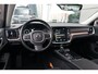 Volvo V60 2.0 T6 Twin Engine AWD Momentum Pro | Afneembare trekhaak | Verwarmde voorstoelen |
