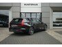 Volvo V60 2.0 T6 Twin Engine AWD Momentum Pro | Afneembare trekhaak | Verwarmde voorstoelen |