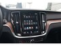 Volvo V60 2.0 T6 Twin Engine AWD Momentum Pro | Afneembare trekhaak | Verwarmde voorstoelen |