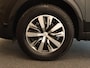 Peugeot e-2008 EV Active Pack 50 kWh - ORIGINEEL NEDERLANDSE AUTO - APPLE CARPLAY/ANDROID AUTO - CLIMATE CONTROL - CRUISE CONTROL - KEYLESS START - PARKEERSENSOREN ACHTER - VERKEERSBORDDETECTIE