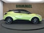 Toyota C-HR / C-HR+ 1.8 Hybrid Executive Ultimate - AFNEEMBARE TREKHAAK (TREKGEWICHT 725 KG GEREMD) - ADAPTIEVE CRUISE CONTROL - DODEHOEKDETECTIE - CAMERA - KEYLESS ENTRY/START - EXTRA GETINT GLAS - NAVIGATIE FULL MAP - STUURWIELVERWARMING - VOORSTOELEN VERWARMD - JBL PREMIUM AUDIO