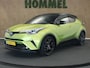 Toyota C-HR / C-HR+ 1.8 Hybrid Executive Ultimate - AFNEEMBARE TREKHAAK (TREKGEWICHT 725 KG GEREMD) - ADAPTIEVE CRUISE CONTROL - DODEHOEKDETECTIE - CAMERA - KEYLESS ENTRY/START - EXTRA GETINT GLAS - NAVIGATIE FULL MAP - STUURWIELVERWARMING - VOORSTOELEN VERWARMD - JBL PREMIUM AUDIO