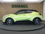 Toyota C-HR / C-HR+ 1.8 Hybrid Executive Ultimate - AFNEEMBARE TREKHAAK (TREKGEWICHT 725 KG GEREMD) - ADAPTIEVE CRUISE CONTROL - DODEHOEKDETECTIE - CAMERA - KEYLESS ENTRY/START - EXTRA GETINT GLAS - NAVIGATIE FULL MAP - STUURWIELVERWARMING - VOORSTOELEN VERWARMD - JBL PREMIUM AUDIO