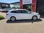 Toyota Corolla Touring Sports 1.8 Hybrid Active STOELVERWARMING ADAPTIVE CRUISE CONTROL NAVIGATIE