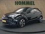 Toyota C-HR / C-HR+ 1.8 Hybrid Style - NAVIGATIE - PARKEERASSISTENT - STOELVERWARMING - STUURVERWARMING - PARKEERSENSOREN VOOR/ ACHTER - KEYLESS ENTRY/ START - DODEHOEK DETECTIE - 18 INCH LICHT METALEN VELGEN - CAMERA