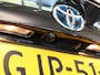 Toyota C-HR / C-HR+ 1.8 Hybrid Style - NAVIGATIE - PARKEERASSISTENT - STOELVERWARMING - STUURVERWARMING - PARKEERSENSOREN VOOR/ ACHTER - KEYLESS ENTRY/ START - DODEHOEK DETECTIE - 18 INCH LICHT METALEN VELGEN - CAMERA